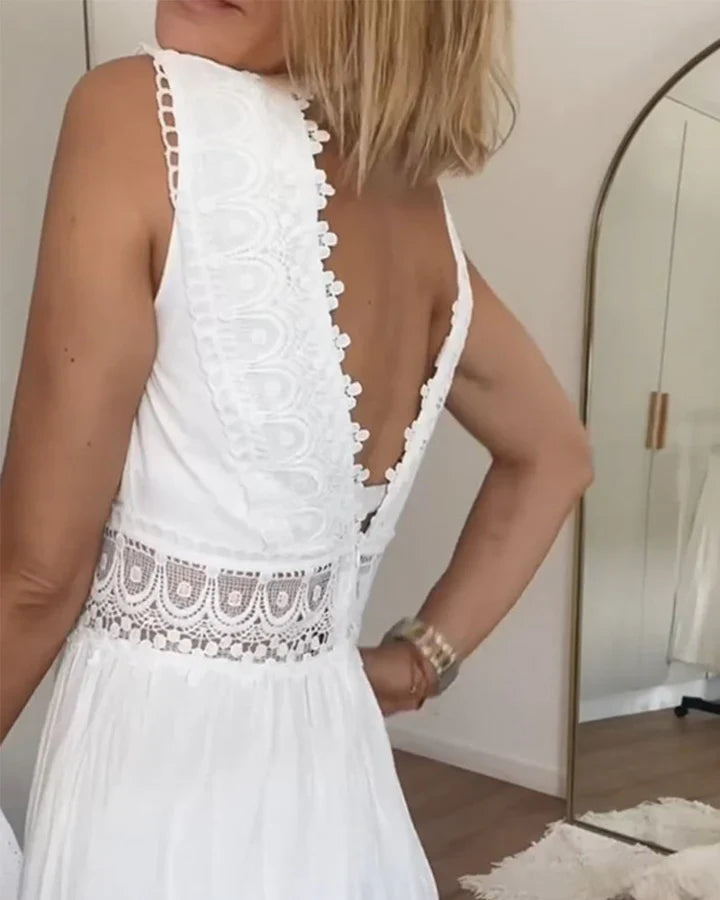 Nia - Elegant Lace Dress